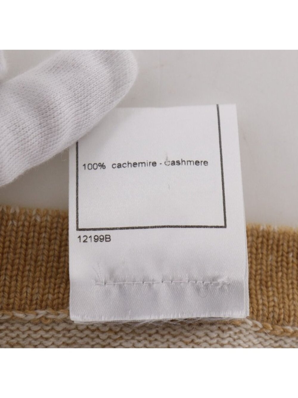 Chanel Cashmere Cardigan - Picture 8 of 10